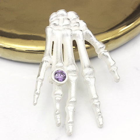 Eternal Love Brooch by Shuyu Wu